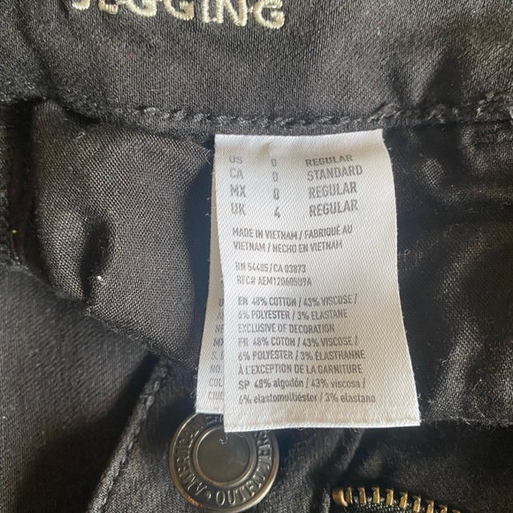 American Eagle Skinny Jeans (Jeggings) - Picture 3 of 9